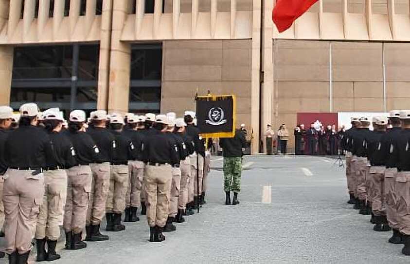 DESCARTA SEZ INTERNADOS MILITARIZADOS Y ADVIERTE CERO TOLERANCIA A ABUSOS