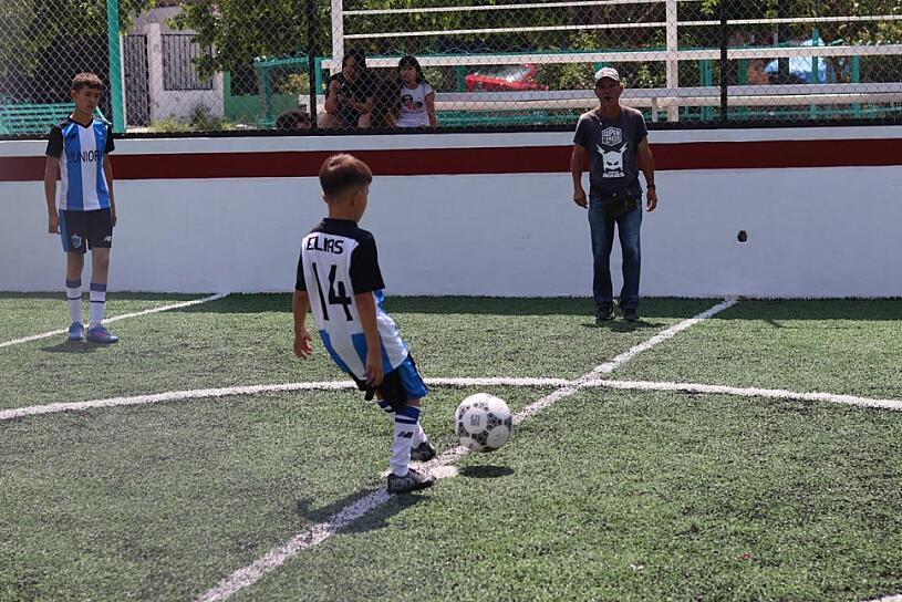 REHABILITAN CANCHA DE FÚTBOL RÁPIDO EN JUCHIPILA