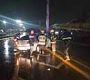 AUXILIA PROTECCIÓN CIVIL A MADRE E HIJA TRAS ACCIDENTE VIAL EN CARRETERA FEDERAL 54