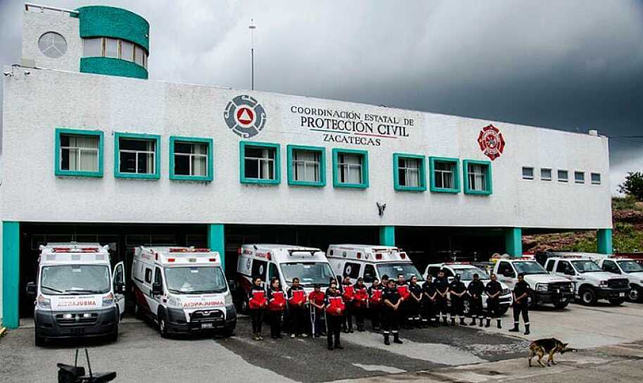 EXIGEN APOYO URGENTE PARA RESCATAR A LOS BOMBEROS DE ZACATECAS   