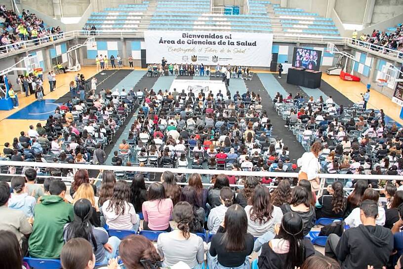 RECIBE UAZ A ESTUDIANTES DE NUEVO INGRESO EN CIENCIAS DE LA SALUD
