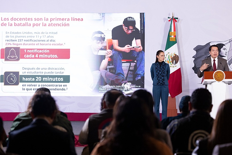 PREPARA CLAUDIA SHEINBAUM PROPUESTA PARA REGULAR REDES SOCIALES EN ESCUELAS