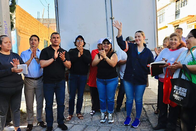 ENTREGAN APOYOS ALIMENTARIOS EN COLONIAS DE LA CAPITAL