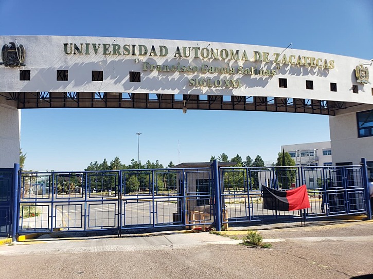 LIBERAN CAMPUS SIGLO XXI TRAS ACUERDOS; TURISMO MANTIENE TOMADA SEDE