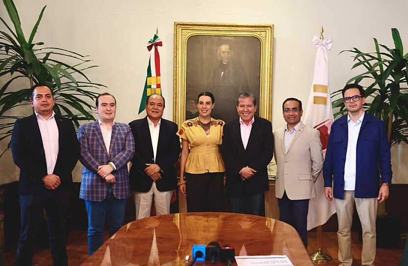 ANUNCIA DAVID MONREAL NUEVO VUELO DE ZACATECAS A CDMX