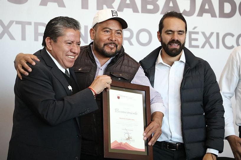 APLAUDE GOBERNADOR LABOR DE TRABAJADORES AGRÍCOLAS ZACATECANOS EN EL EXTRANJERO