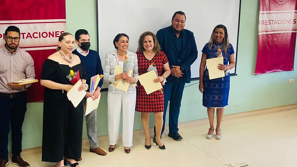 APLAUDEN LABOR DE TRABAJADORAS DEL ISSSTE CON MÁS DE 30 AÑOS DE LABOR