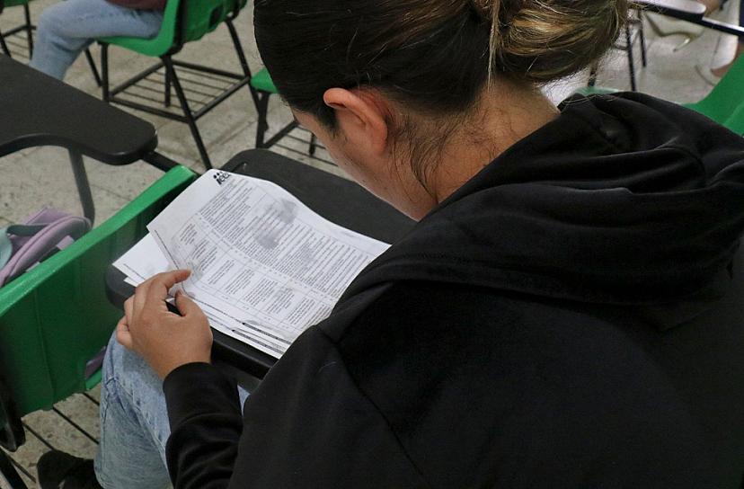 APLICA IEEZ EXÁMENES A ASPIRATES DE SEL Y CAEL 