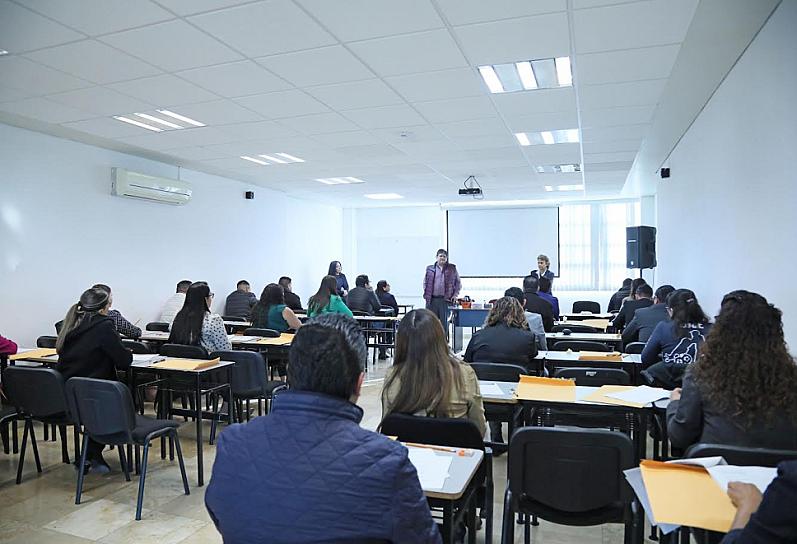 Aplican examen a aspirantes a juez de Primera Instancia  &nbsp;