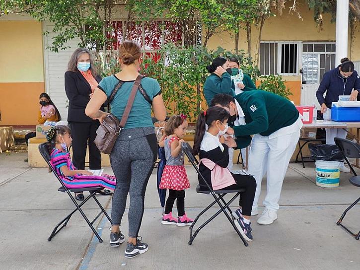 APLICAN MÁS DE 37 MIL DOSIS CONTRA COVID A NIÑOS FRESNILLENSES 
