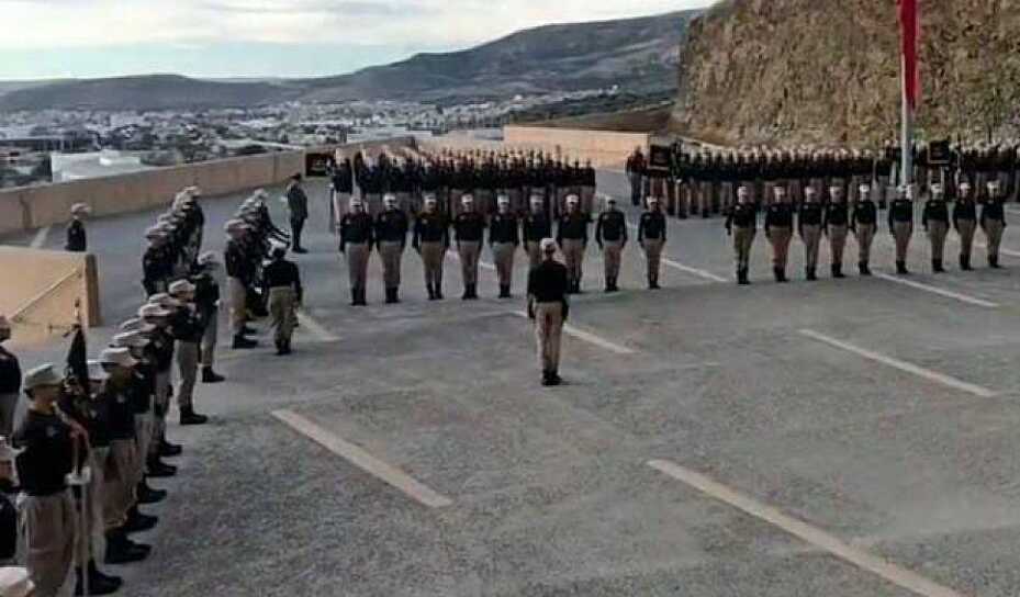 ALERTAN PADRES: 40 ALUMNOS DEL BACHILLERATO MILITARIZADO BUSCAN ALTERNATIVAS