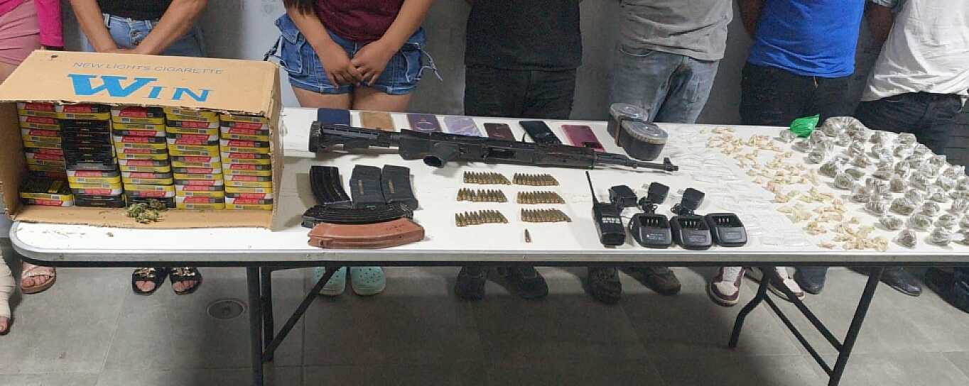DETIENEN A 10 TRAS ATAQUE Y LIBERAN VÍCTIMA EN JUCHIPILA