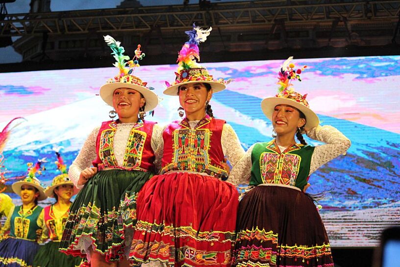 FUSIONA ZACATECAS DANZAS TRADICIONALES Y CONTEMPORÁNEAS