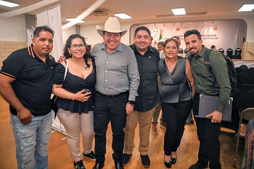 APOYA DAVID MONREAL A ZACATECANOS EN ILLINOIS, IMPULSA SUS PROYECTOS PRODUCTIVOS