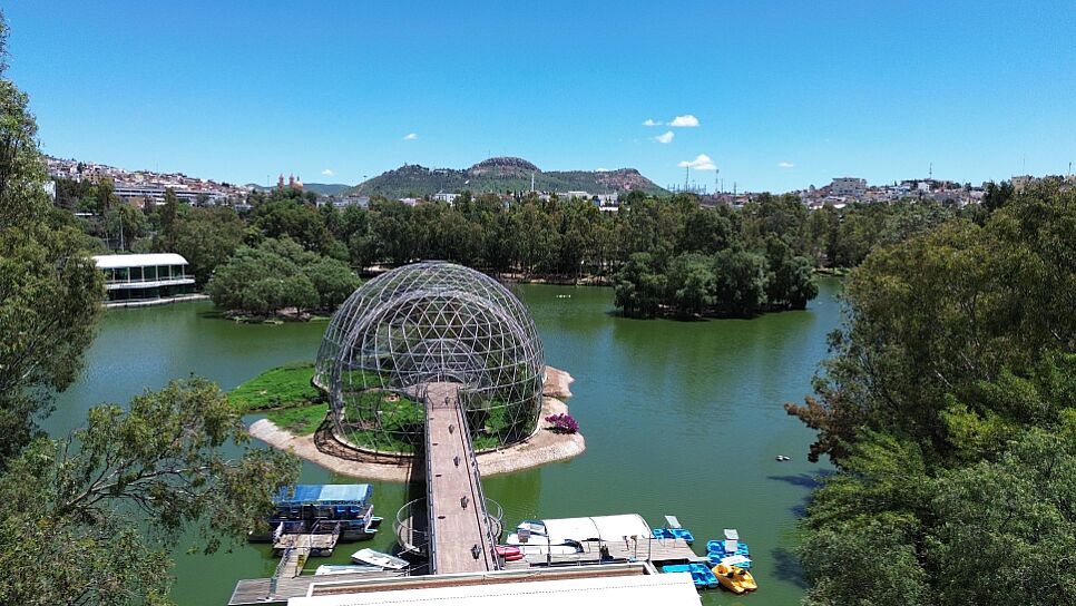 ALCANZA NIVEL MÁXIMO EL LAGO DE LA ENCANTADA