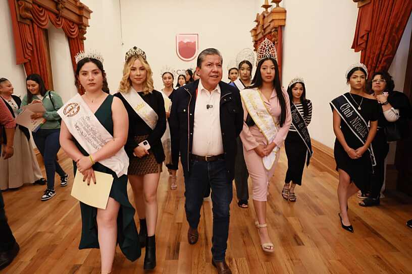 FORTALECE GOBERNADOR IDENTIDAD CULTURAL DE MIGRANTES