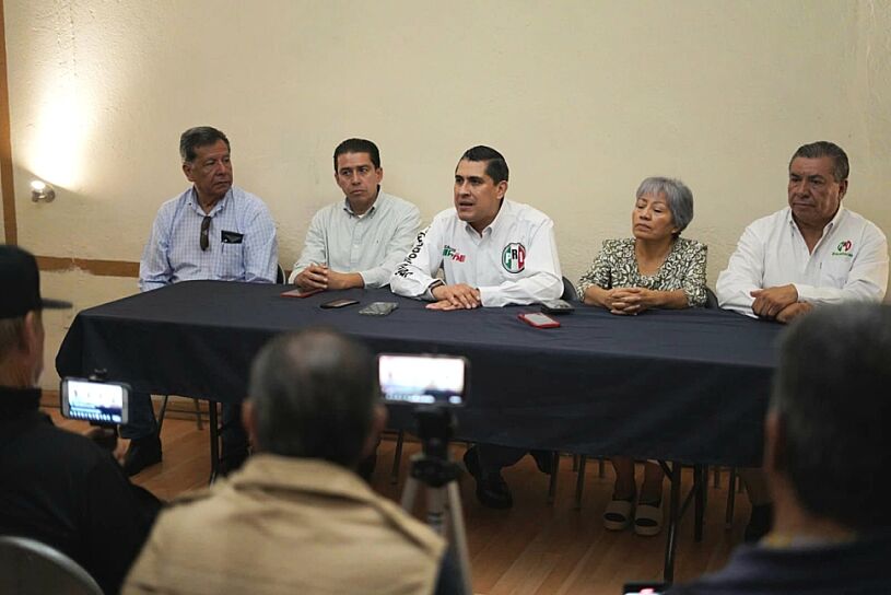 REAFIRMA CARLOS PEÑA UNIDAD DEL PRI RUMBO AL 2027