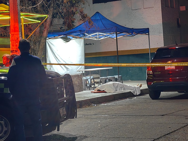 MUERE CONDUCTORA TRAS SUFRIR PRESUNTO INFARTO EN GUADALUPE