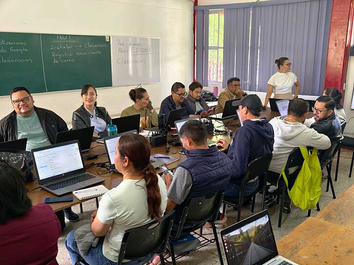 ALISTA CECYTEZ CICLO ESCOLAR CON CAPACITACIÓN PARA RECIBIR 9 MIL JÓVENES