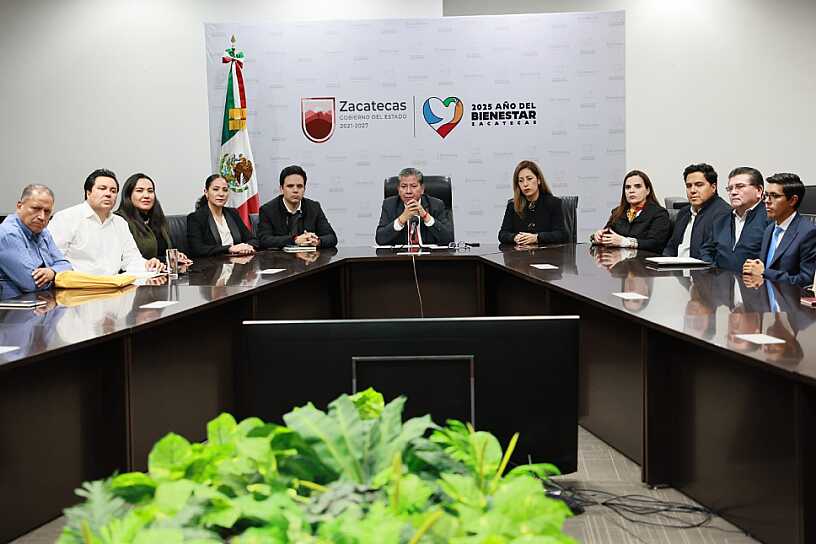 ANUNCIA GOBERNADOR AUMENTO DEL 5% A SALARIOS ESTATALES