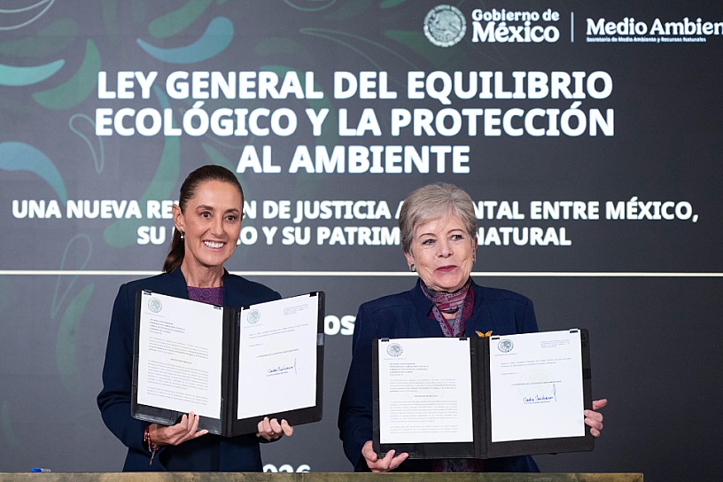 FIRMA CLAUDIA SHEINBAUM INICIATIVA PARA ACTUALIZAR LEGISLACIÓN AMBIENTAL DE 1988