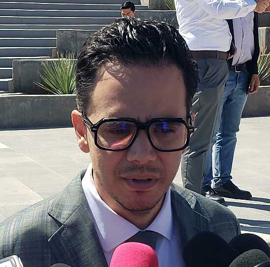 HALLAN DOS CUERPOS ENTRE LUIS MOYA Y AGUASCALIENTES; INVESTIGAN MENSAJE CRIMINAL 