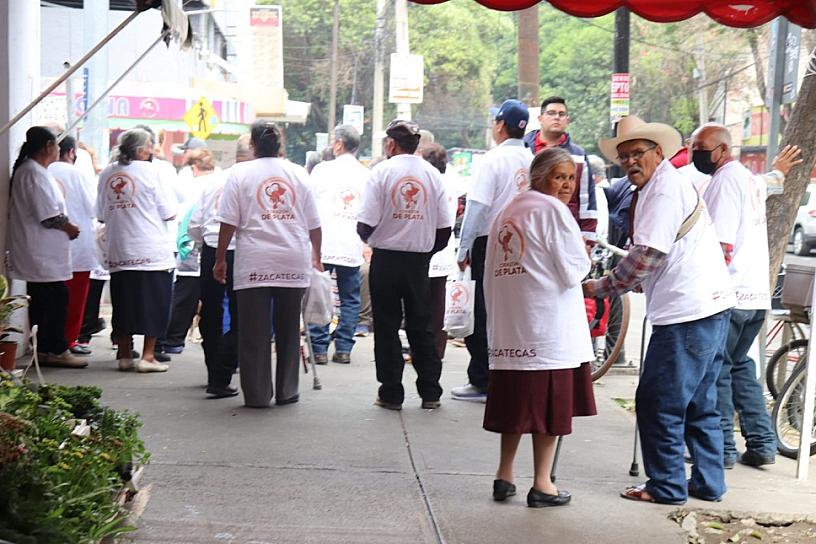 APOYAN A FAMILIAS DE MIGRANTES A TRAVÉS DEL PROGRAMA CORAZÓN DE PLATA 