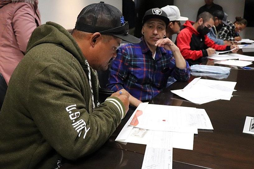 APOYAN A MIGRANTES DEPORTADOS DE ESTADOS UNIDOS 