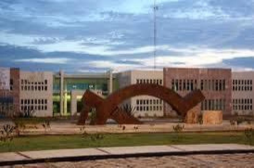 CUESTIONA COLECTIVO ROJO DÉFICIT DE LA UAZ Y USO DE AHORROS DE ACADÉMICOS 