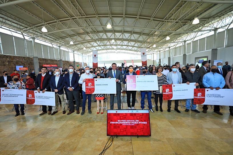 APOYAN A PEQUEÑOS NEGOCIOS CON FINANCIAMIENTO 