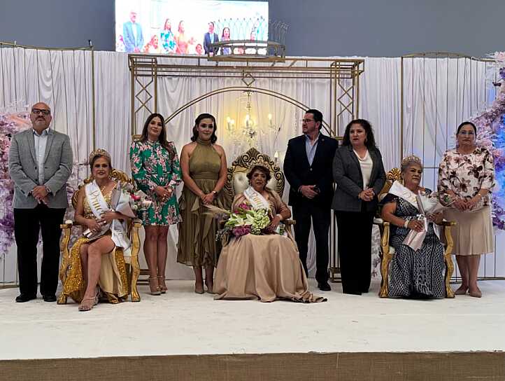 CELEBRAN ADULTOS MAYORES TRADICIONAL BAILE DE LA EDAD DE ORO
