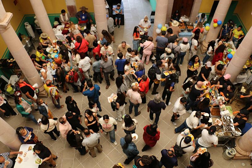 PRESENTAN COMUNIDADES EXTRANJERAS MUESTRA ARTÍSTICA Y GASTRONÓMICA