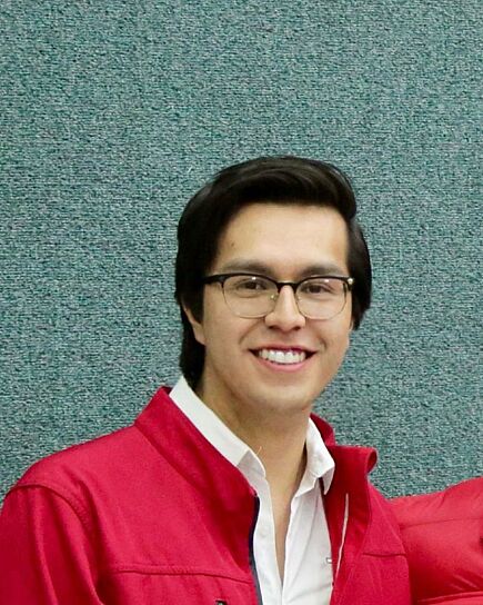 TONY PIDE ABRIRLE PASO A LOS JÓVENES