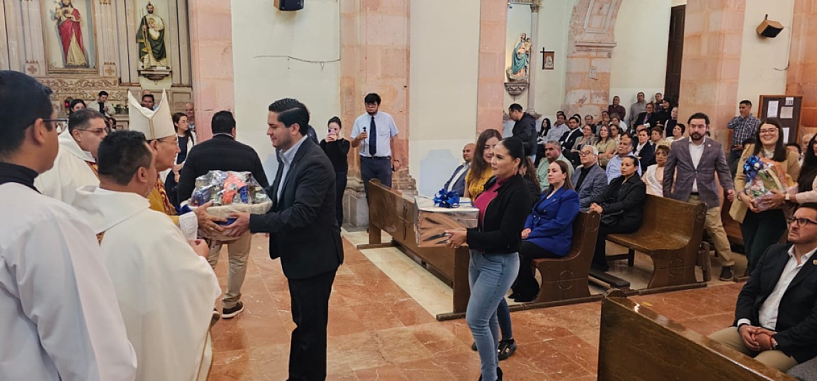 LLAMA SIGIFREDO NORIEGA A SUMAR ESFUERZOS PARA CONSTRUIR PAZ EN FRESNILLO