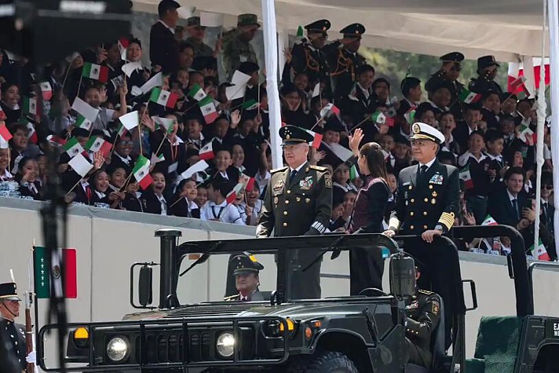  CELEBRA COLEGIO MILITAR 50 AÑOS FORMANDO GENERACIONES PARA SERVIR