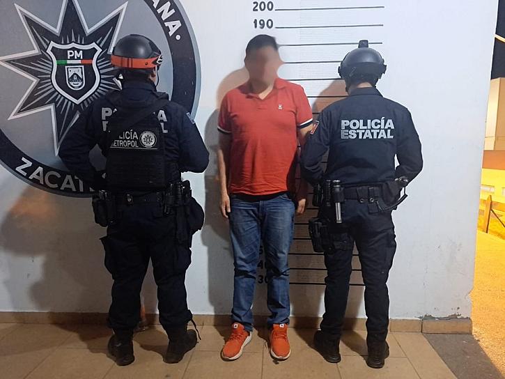 APREHENDE METROPOL A UN SUJETO POR CONDUCIR UN AVEO ROBADO 