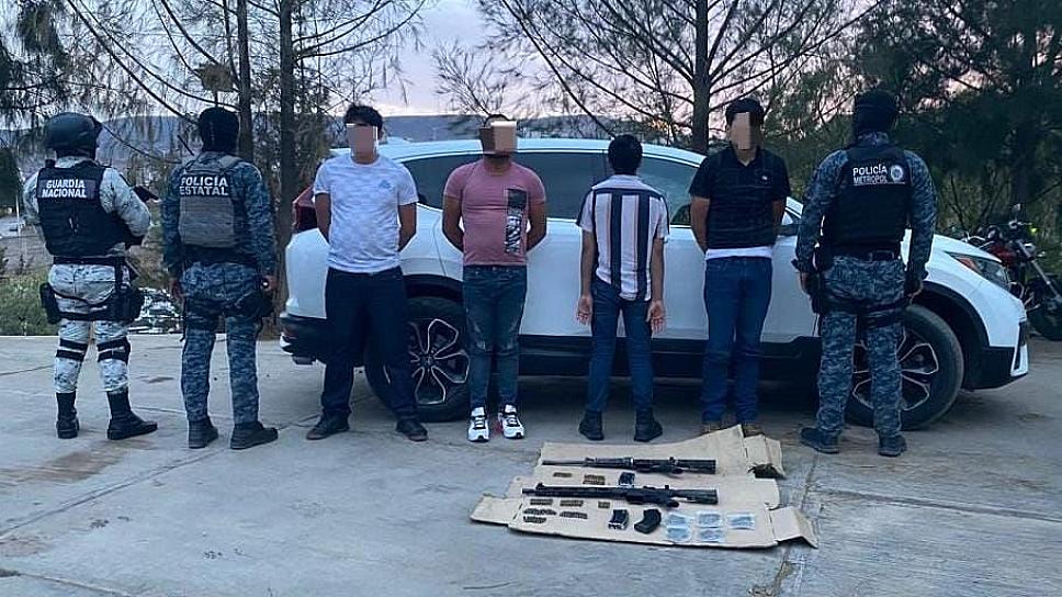 APREHENDEN A 4 HOMBRES EN CALERA; PODRÍAN ESTAR RELACIONADOS CON ASESINATO DE UN POLICÍA