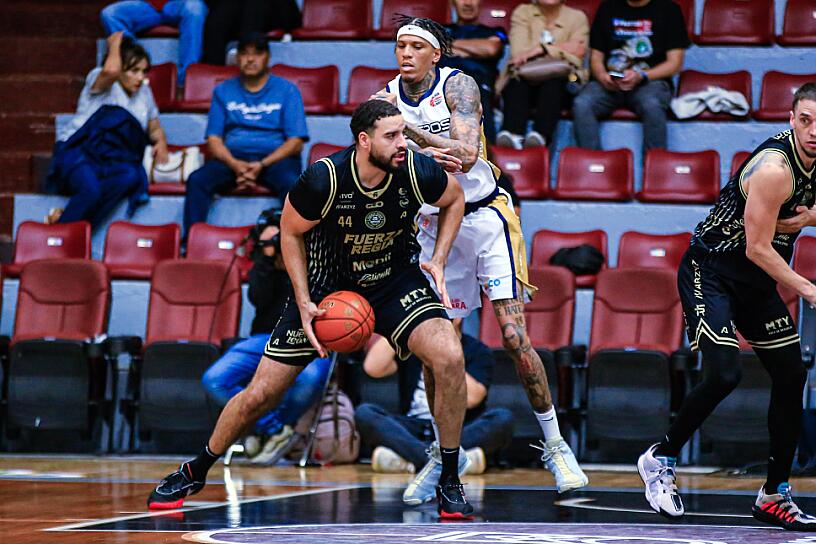 AVANZA ASTROS A SEMIFINALES TRAS VENCER A FUERZA REGIA