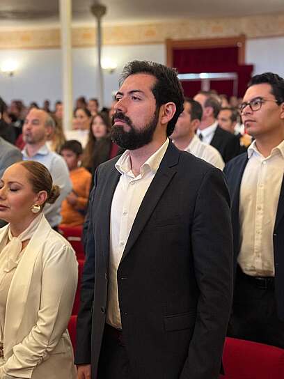 ACOMPAÑA SANTOS GONZÁLEZ PRIMER INFORME DEL RECTOR DE UAZ