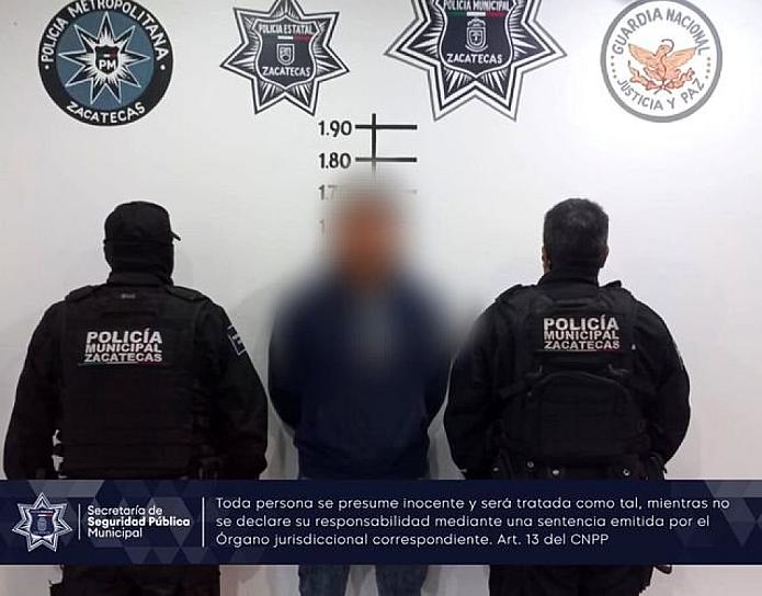 APREHENDEN A HOMBRE POR VIOLENTAR A SU FAMILIA 