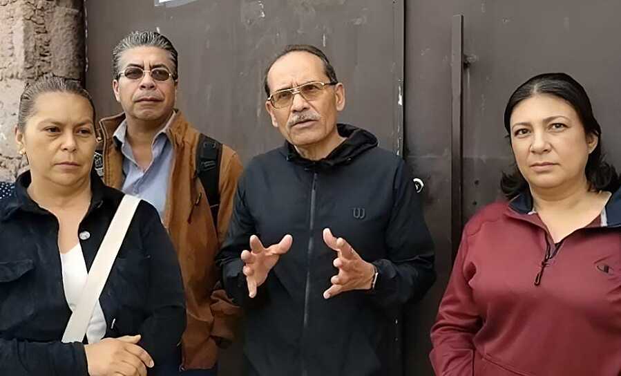 EXIGEN PADRES MAESTRO PARA TERCER GRADO Y TOMAN TELESECUNDARIA EN GUADALUPE