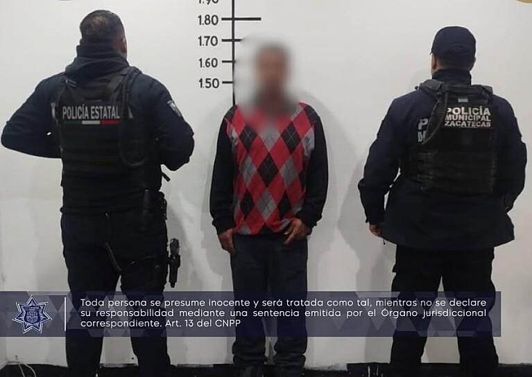 DETIENEN A HOMBRE POR NARCOMENUDEO, ARMA PROHIBIDA Y BILLETES FALSOS