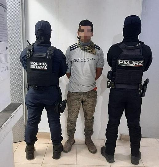 APREHENDEN A UN HOMBRE POR PORTACIÓN DE ARMA DE FUEGO CORTA