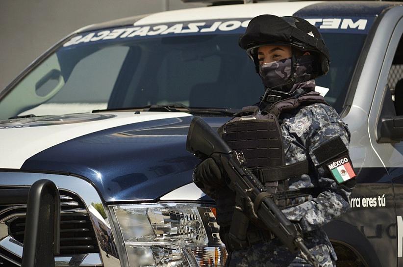 APREHENDEN A UN HOMBRE POR PORTACIÓN DE ARMA