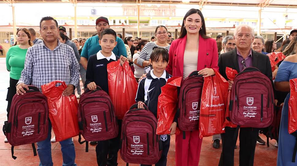 FORTALECE DAVID MONREAL APOYOS EDUCATIVOS PARA 270 MIL ESTUDIANTES