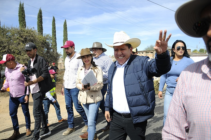 INVIERTE DAVID MONREAL 13 MIL 400 MDP EN RESCATE CARRETERO