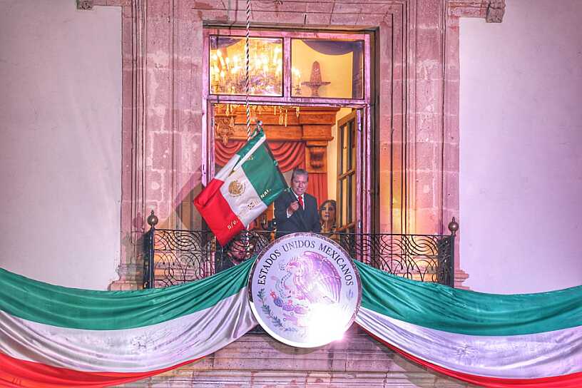 ENCABEZA DAVID MONREAL EL 216 ANIVERSARIO DE LA INDEPENDENCIA