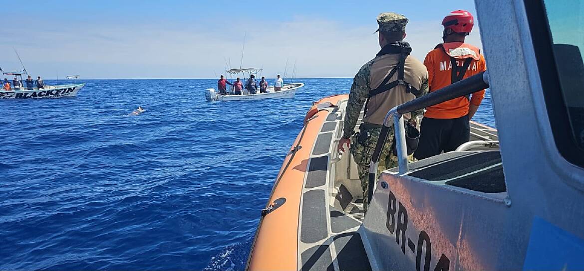 RECUPERA PERSONAL NAVAL TORPEDO DE PRÁCTICAS EN INMEDIACIONES DE ENSENADA