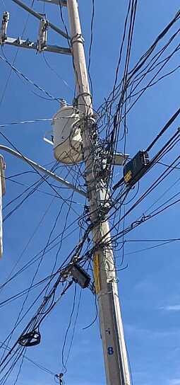 PIDEN HABITANTES DE CHICHIMEQUILLAS REVISAR RED ELÉCTRICA POR FALLAS