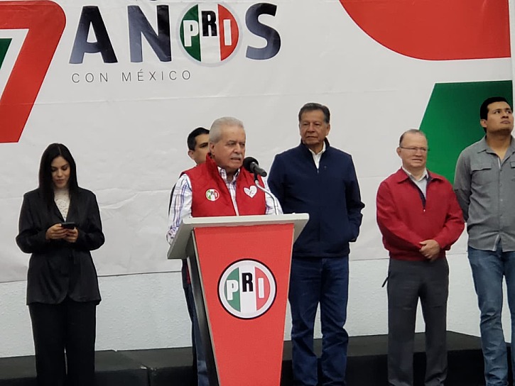 ADVIERTE OLVERA ACEVEDO: “NOS ESPERA UN PANORAMA MUY CRÍTICO”